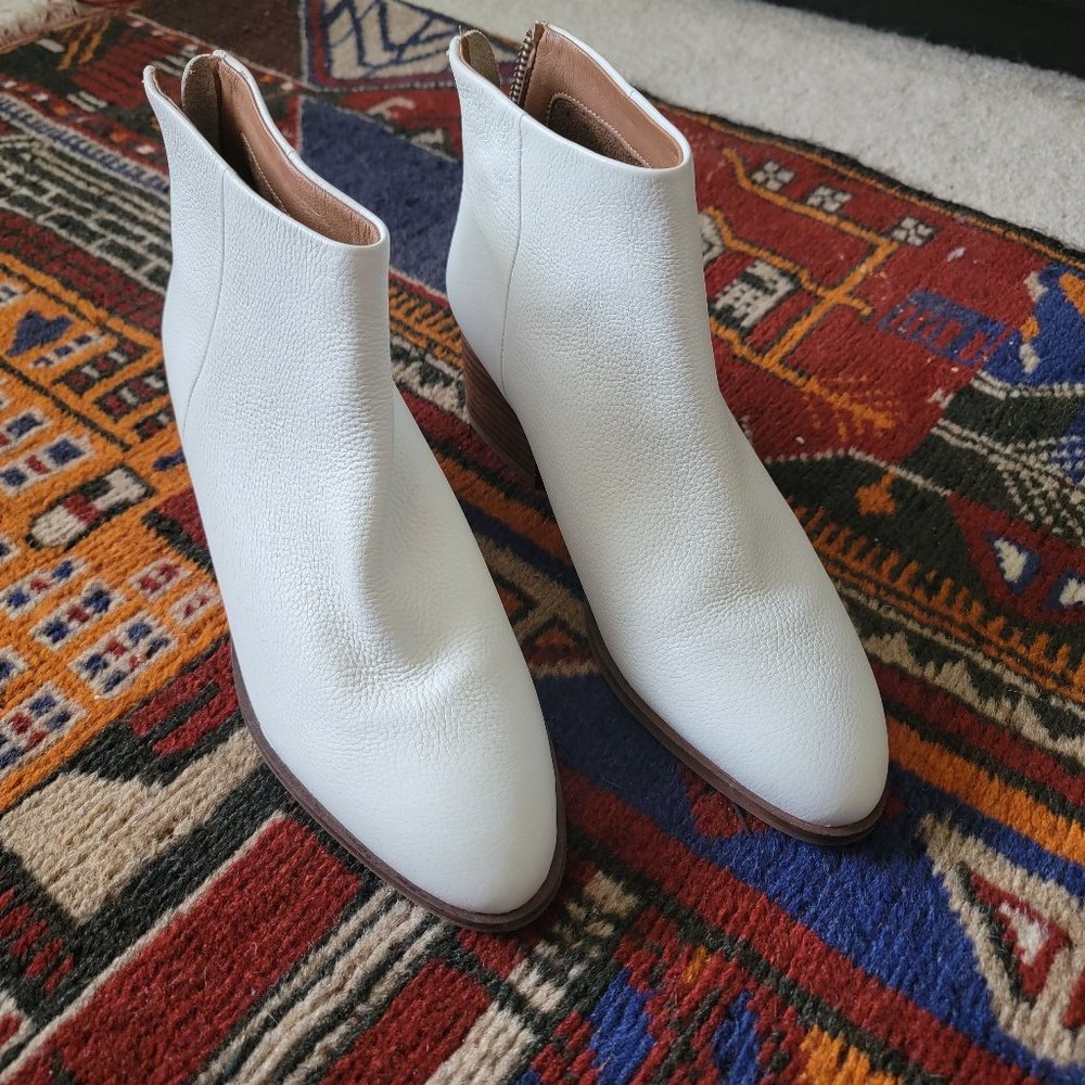 Seychelles White Leather Booties